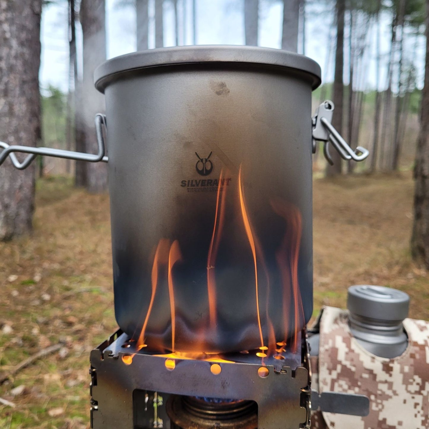 SilverAnt Titanium Rice Cooker - cooking teriyaki chicken sauce on a stove