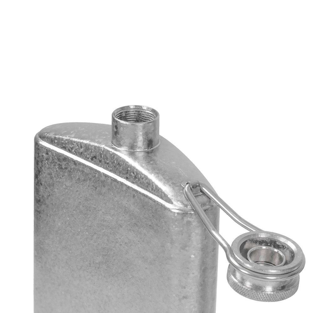 
                  
                    SilverAnt Outdoors - Large Titanium Hip Flask & Funnel 500ml/17.59 fl oz Crystaillized finish - the mouth
                  
                