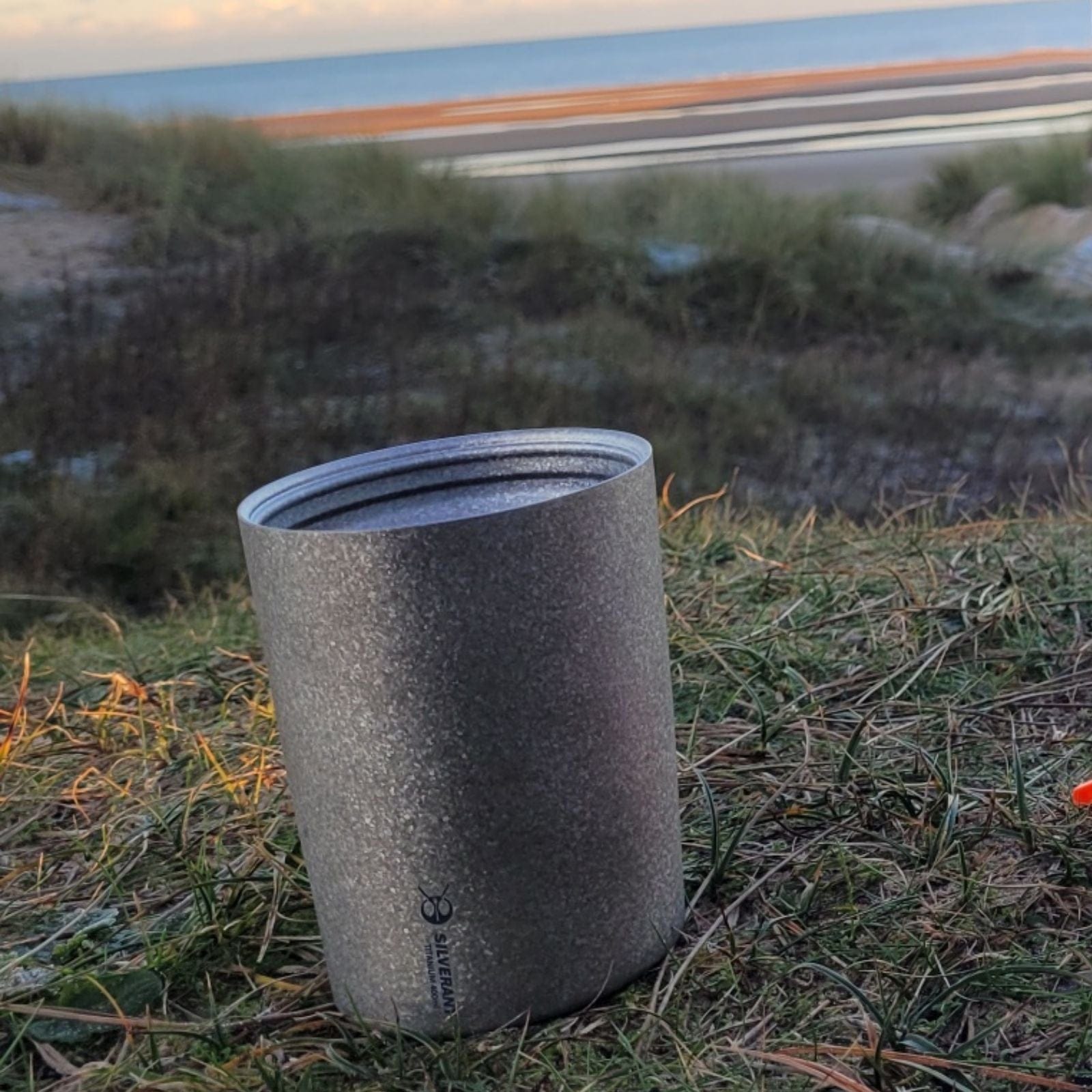 Titanium Double-Wall Coffee Cup 400ml/14 fl oz | SilverAnt Outdoors
