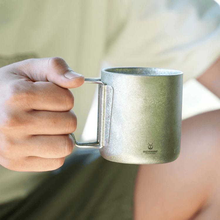 
                  
                    Crystallized Titanium Double-wall Mug with Lid 300ml/10.14 fl oz - Folding Handles
                  
                