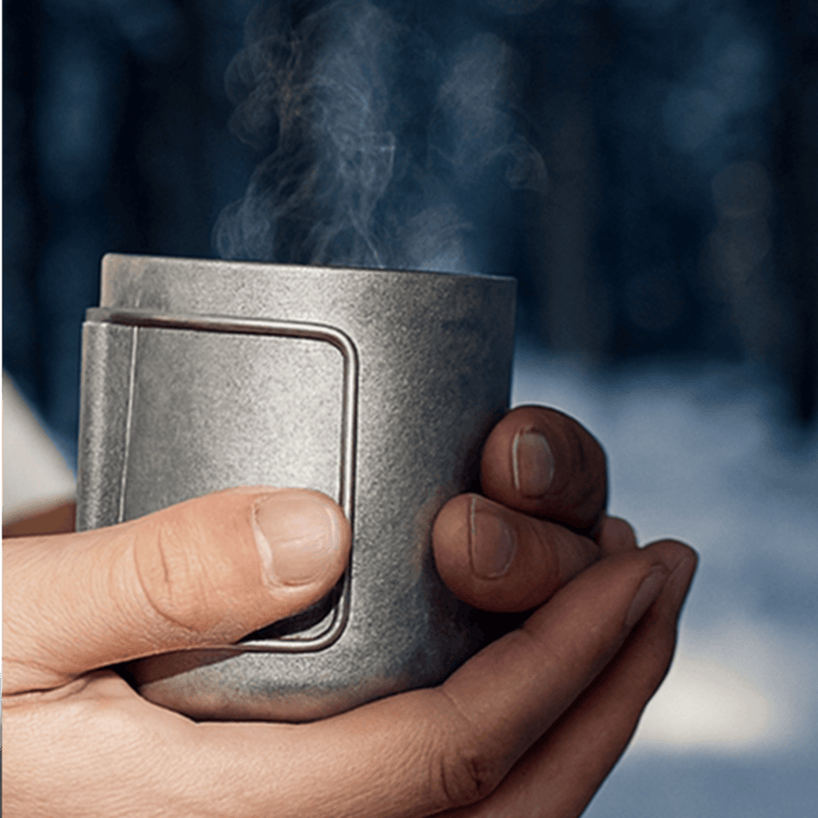 
                  
                    Crystallized Titanium Double-wall Mug with Lid 300ml/10.14 fl oz - Folding Handles
                  
                