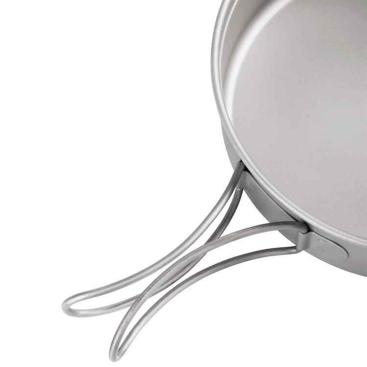 
                  
                    SilverAnt Ultralight 2-Piece Titanium Cookware Set - Titanium Frying Pan close-up of handles
                  
                