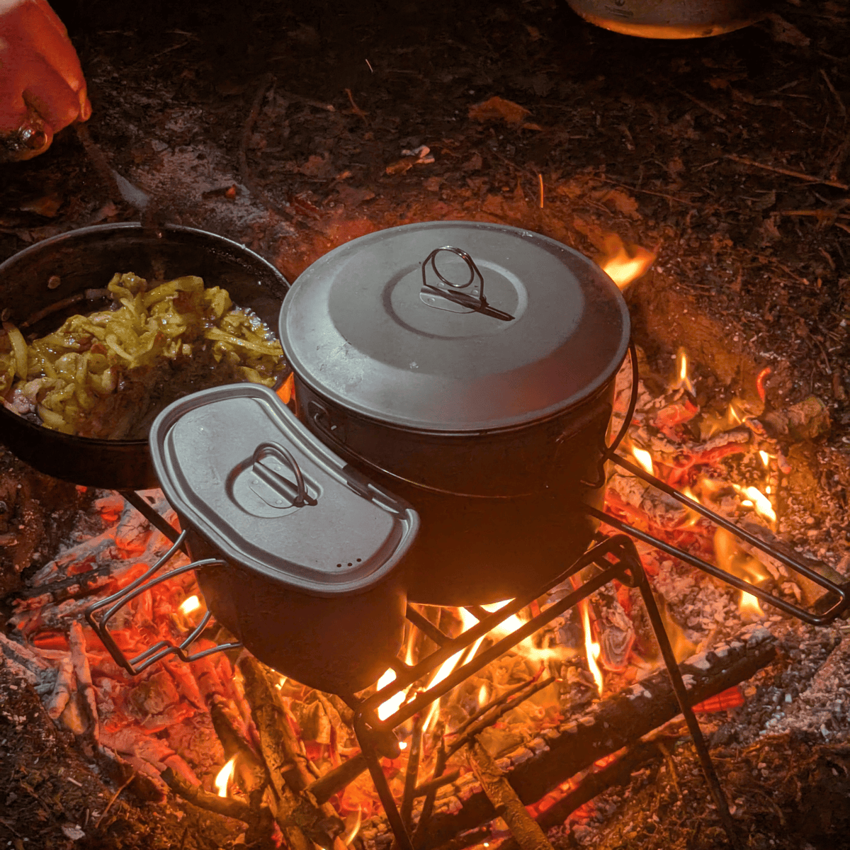 SilverAnt Ultralight Large Titanium Camping Pot with Lid & Bail Handle 2L/67.63 fl oz - In-Use (cooking over fire)