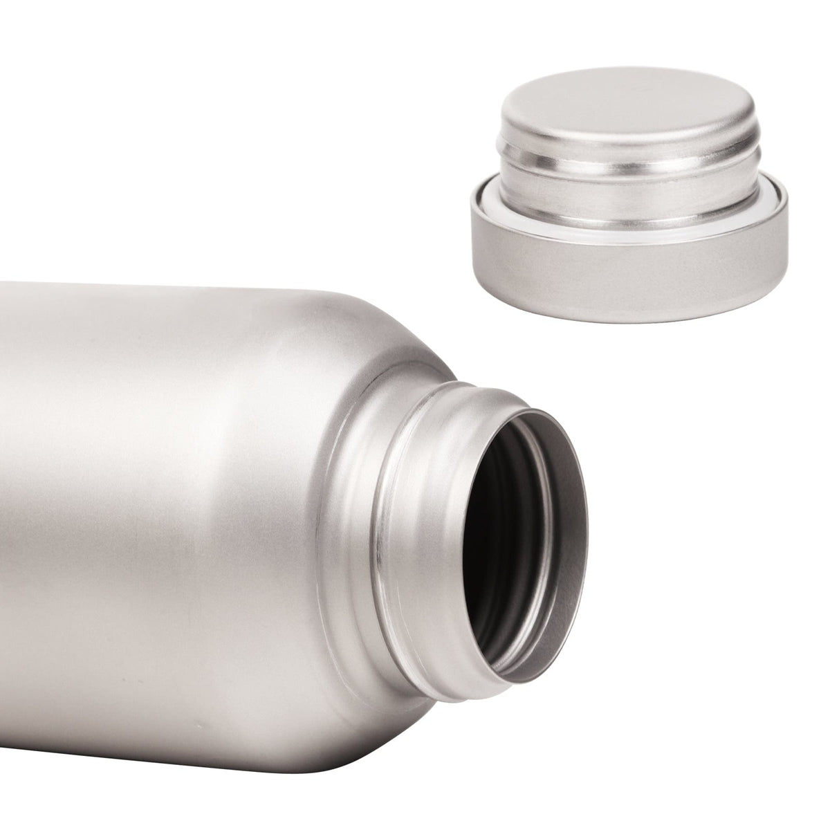 SilverAnt Ultralight Large Titanium Water Bottle With Titanium Cup - 1500ml close-up view of bottle mouth + lid, silicon waterproof seal