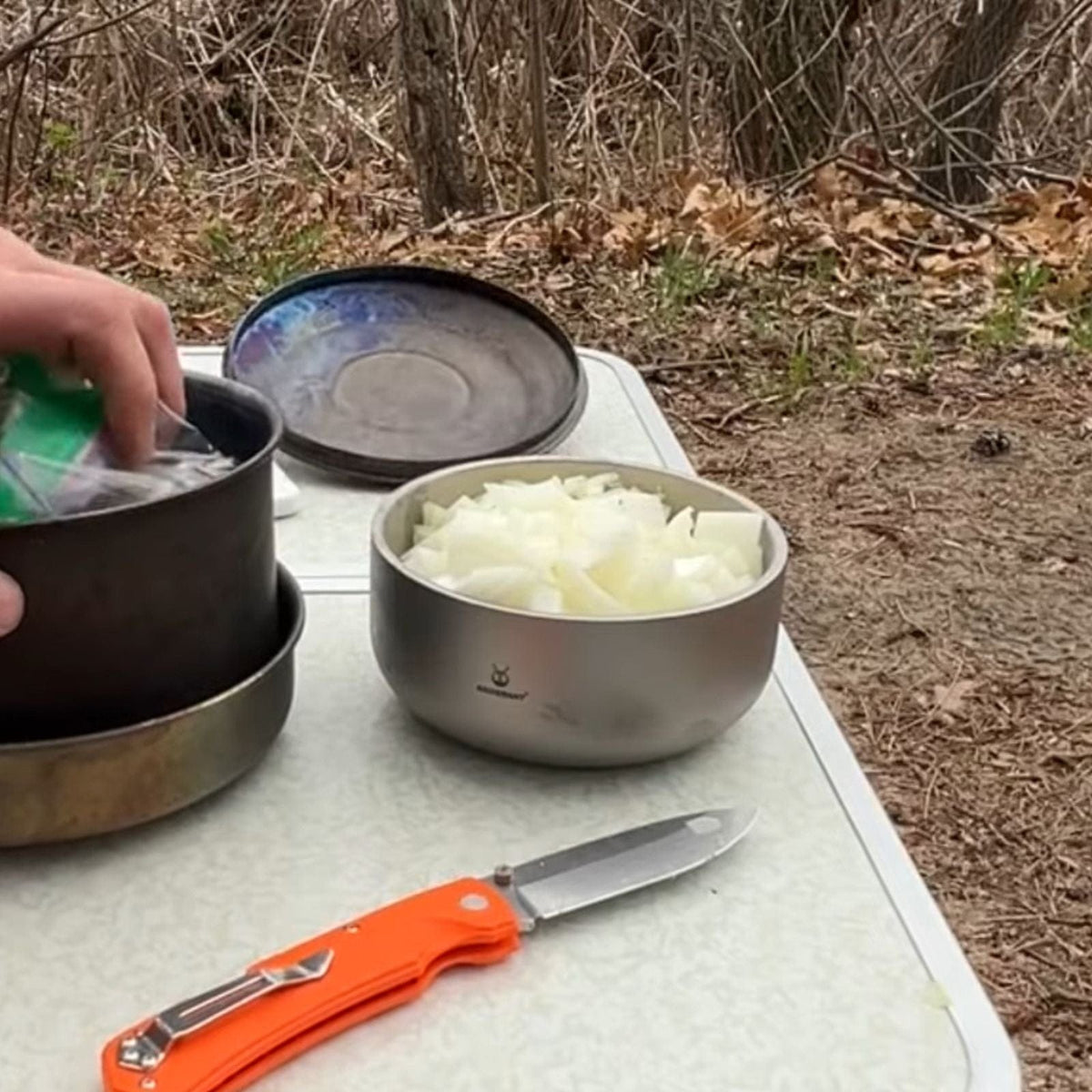 SilverAnt Ultralight Titanium Backcountry Double Wall Bowl 420ml/14.2fl oz - In-Use (used to store chopped vegetables)