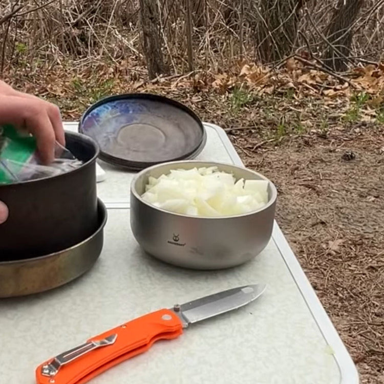 
                  
                    SilverAnt Ultralight Titanium Backcountry Double Wall Bowl 420ml/14.2fl oz - In-Use (used to store chopped vegetables)
                  
                