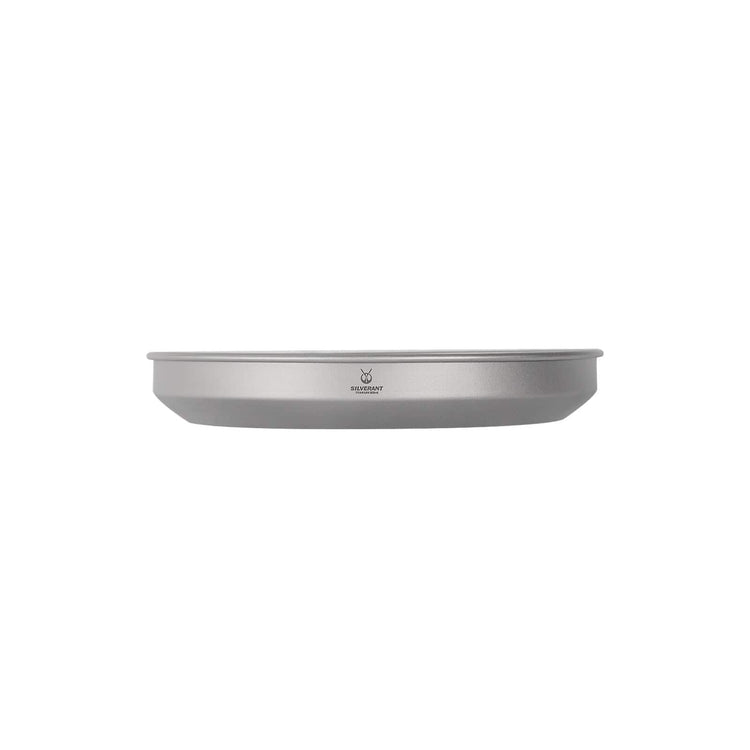 SilverAnt Ultralight Titanium Camping Plate (900ml / 30.43fl oz) on a white background