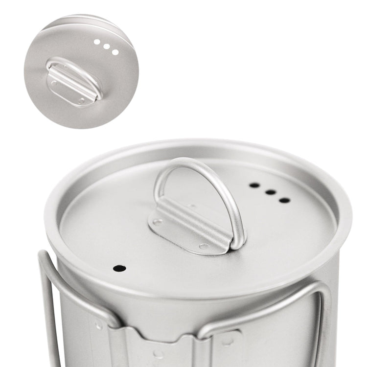 
                  
                    SilverAnt Ultralight Titanium Cup With Lid 4 Sizes - 400ml - top angle view close up, showing cup lid's details
                  
                