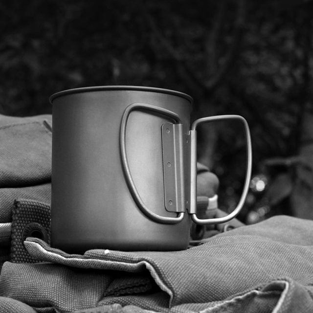 SilverAnt Ultralight Titanium Cup With Lid 4 Sizes - 350 ml - Actual product photo, lifestyle shot, black and white