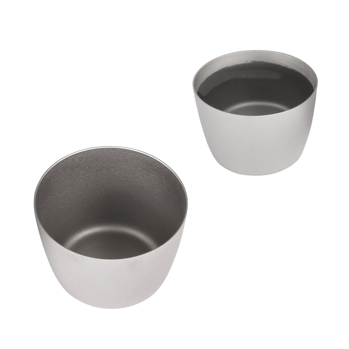 SilverAnt Ultralight Titanium Hip Flask 450ml/15.22 fl oz & Shot Glasses - Shot Glasses, empty and full