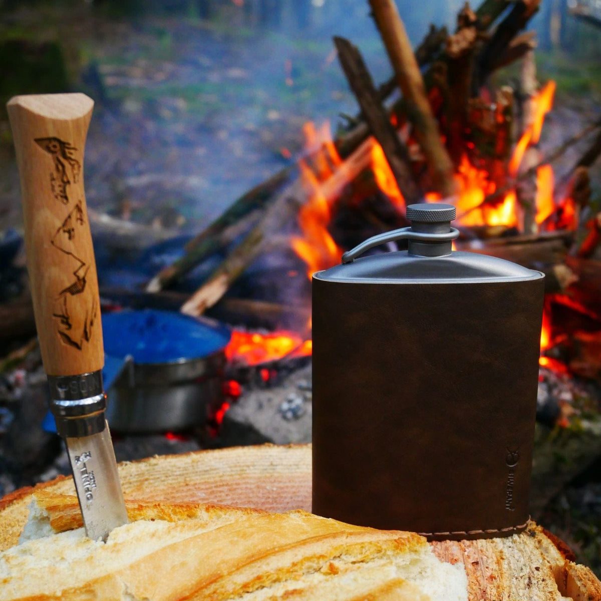 SilverAnt Ultralight Titanium Hip Flask With Funnel 220ml/7.74 fl oz PU Leather Sleeve (actual product photo, real life use)