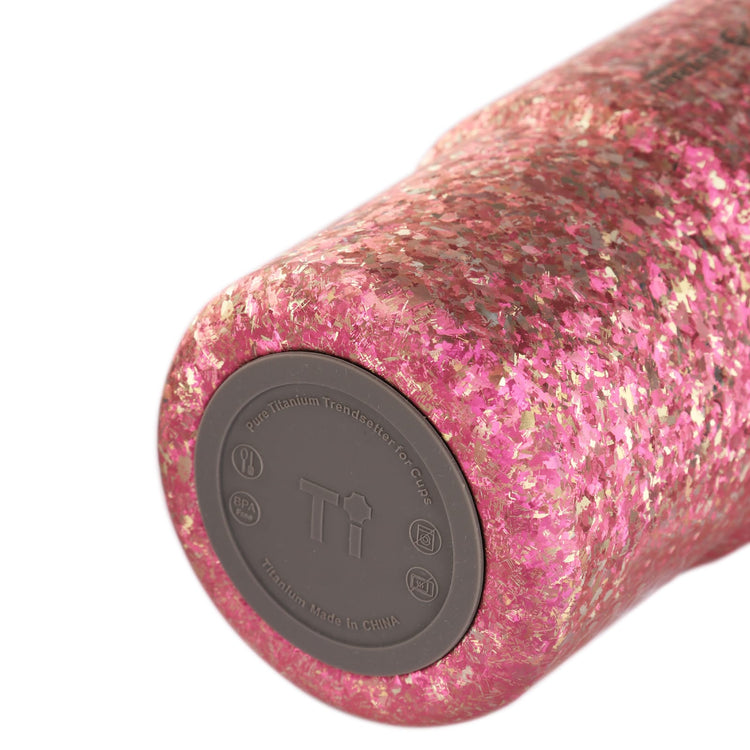 
                  
                    SilverAnt Crystallized Titanium Insulated Tumbler 880ml / 29.76 fl oz – Iridescent Pink (showing bottom of tumbler, angled view)
                  
                