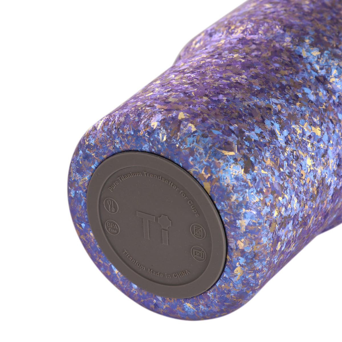 SilverAnt Crystallized Titanium Insulated Tumbler 880ml / 29.76 fl oz – Purple/Blue-Violet (showing bottom view, low angle, rubber bottom grip)