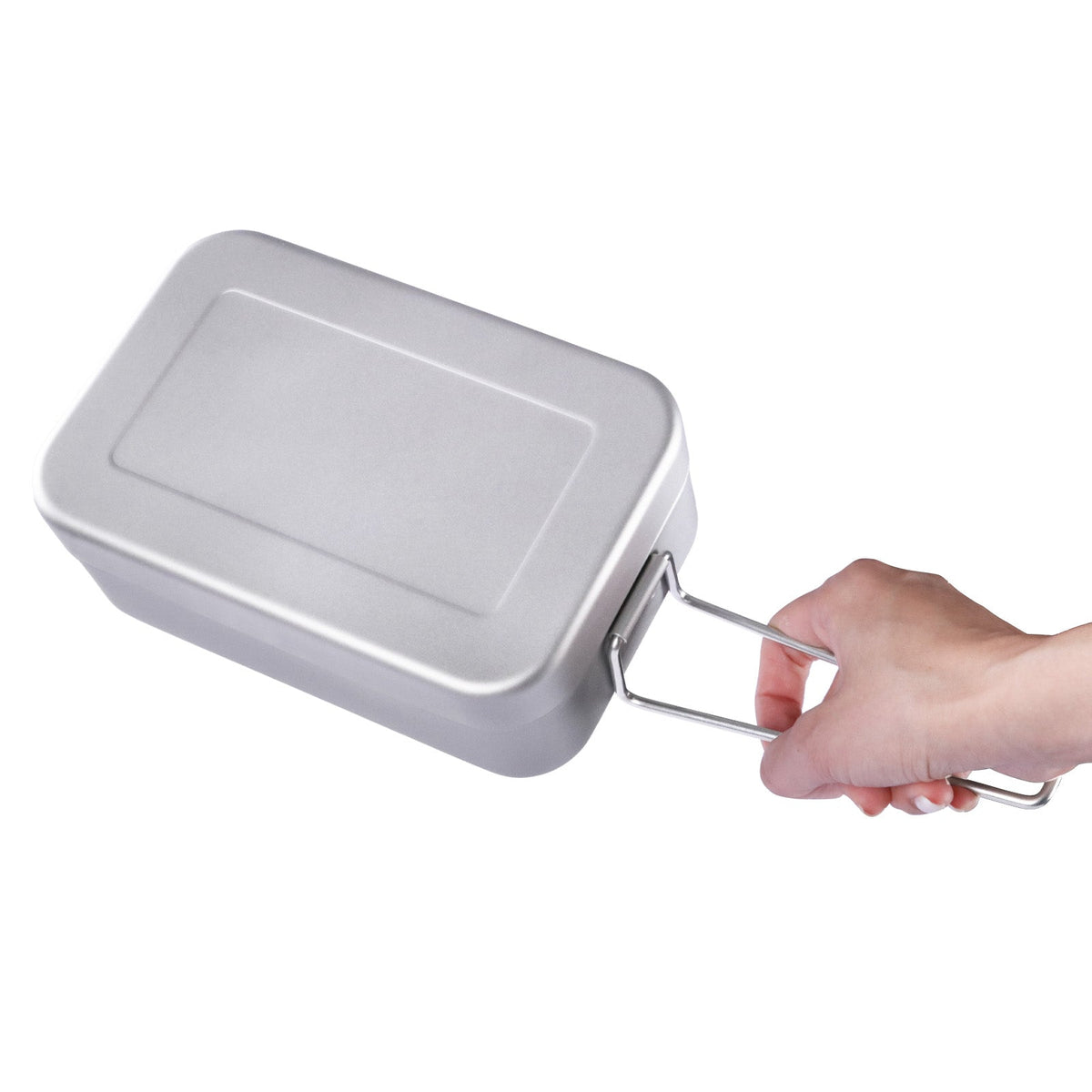 SilverAnt Ultralight Titanium Large Mess Tin held in hand