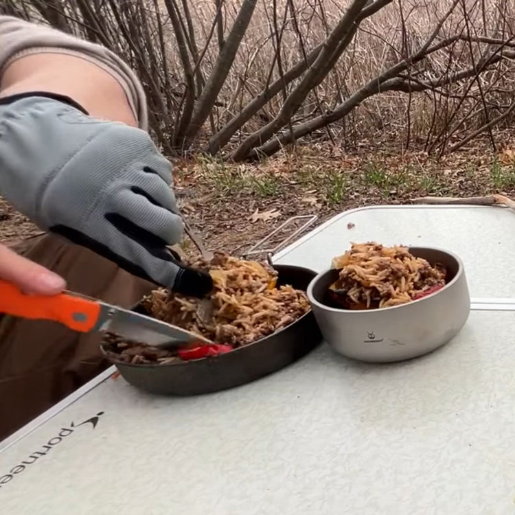 
                  
                    SilverAnt Titanium Backcountry Double-Wall Bowl 420ml/14.2fl oz - a bowl of cooked rice dish
                  
                