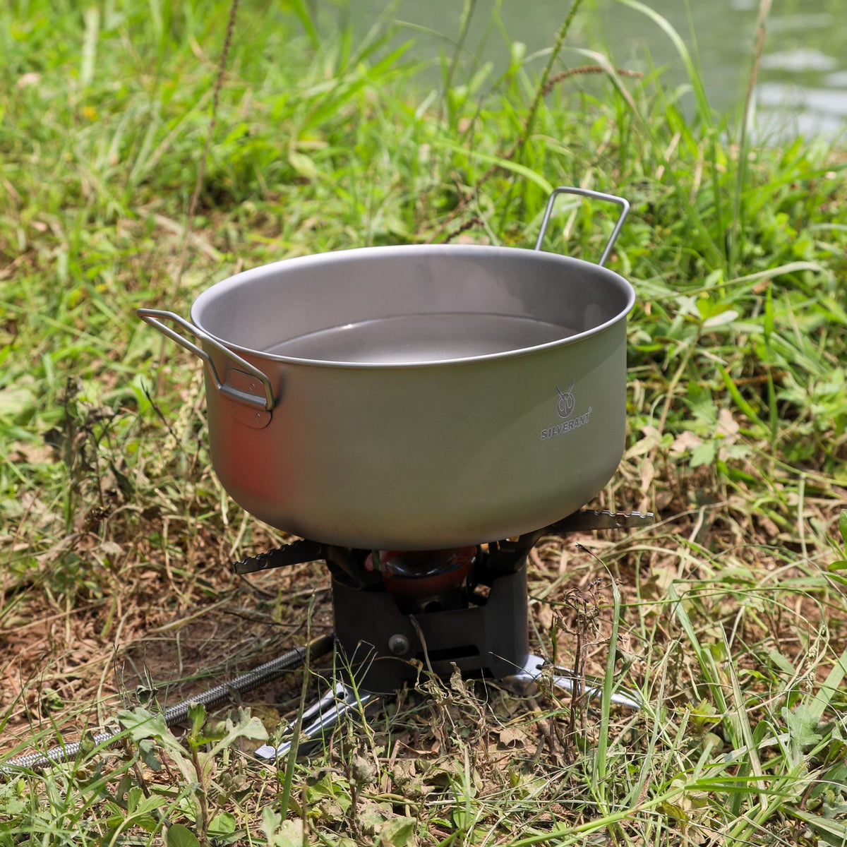 SilverAnt Ultralight Large 2-Piece Titanium Pot & Pan Camping Cookware Set - In-Use (Boiling water with pot)