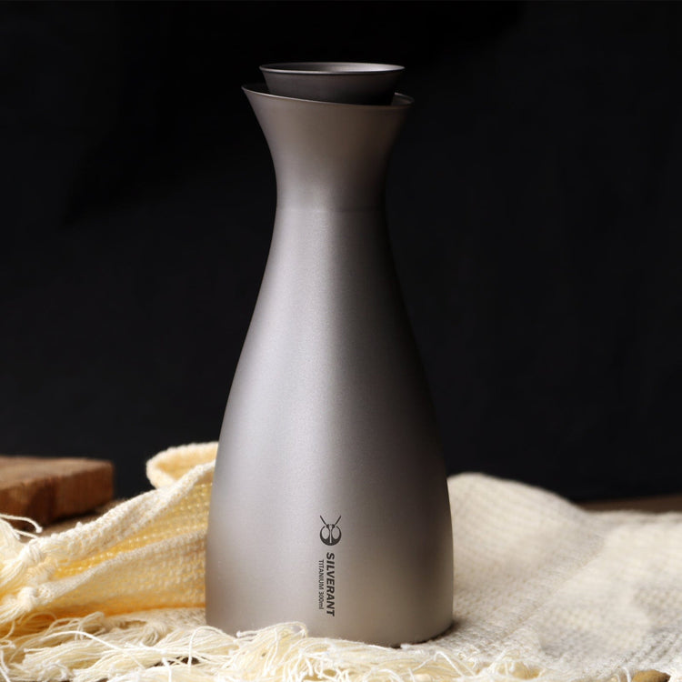 
                  
                    SilverAnt Ultralight Titanium Sake Bottle 330ml/10.5 fl oz actual product photo, lifestyle shot, creative studio shoot
                  
                