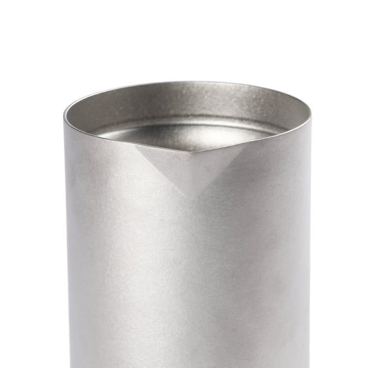 
                  
                    SilverAnt Ultralight Titanium Tea Pour Over Filter 350ml/12.3 fl oz Crystallized (close-up of spout)
                  
                