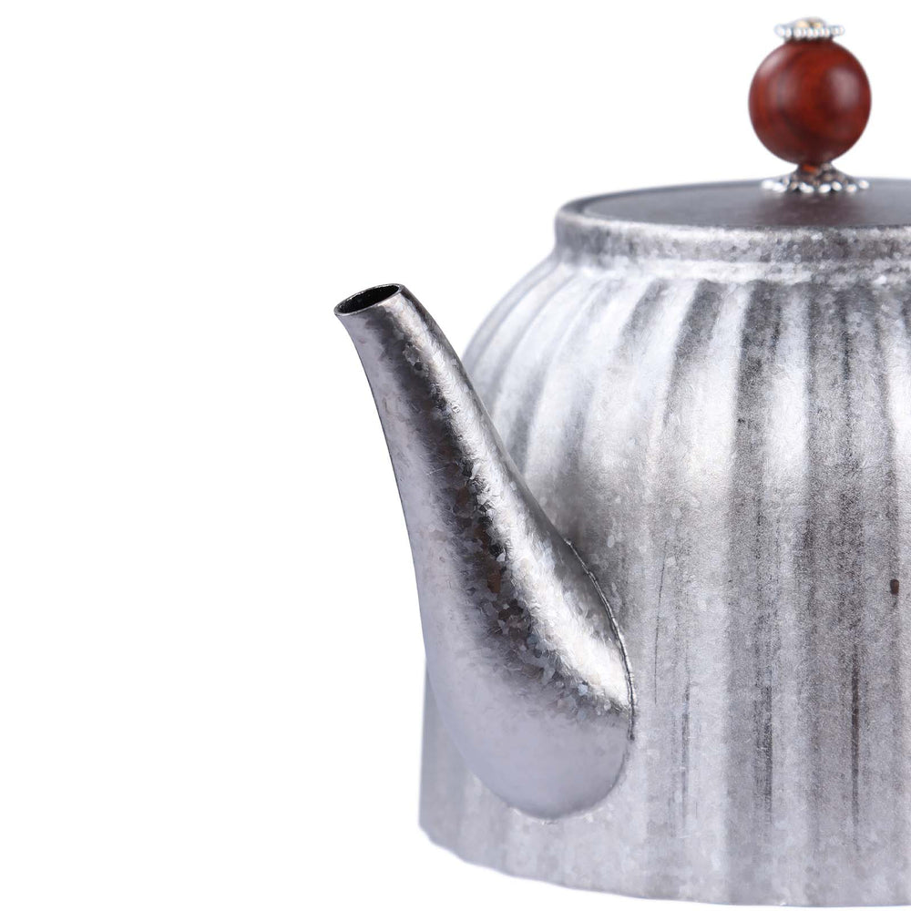 
                  
                    Titanium Pour Over Tea Pot 400ml/14fl oz - spout
                  
                