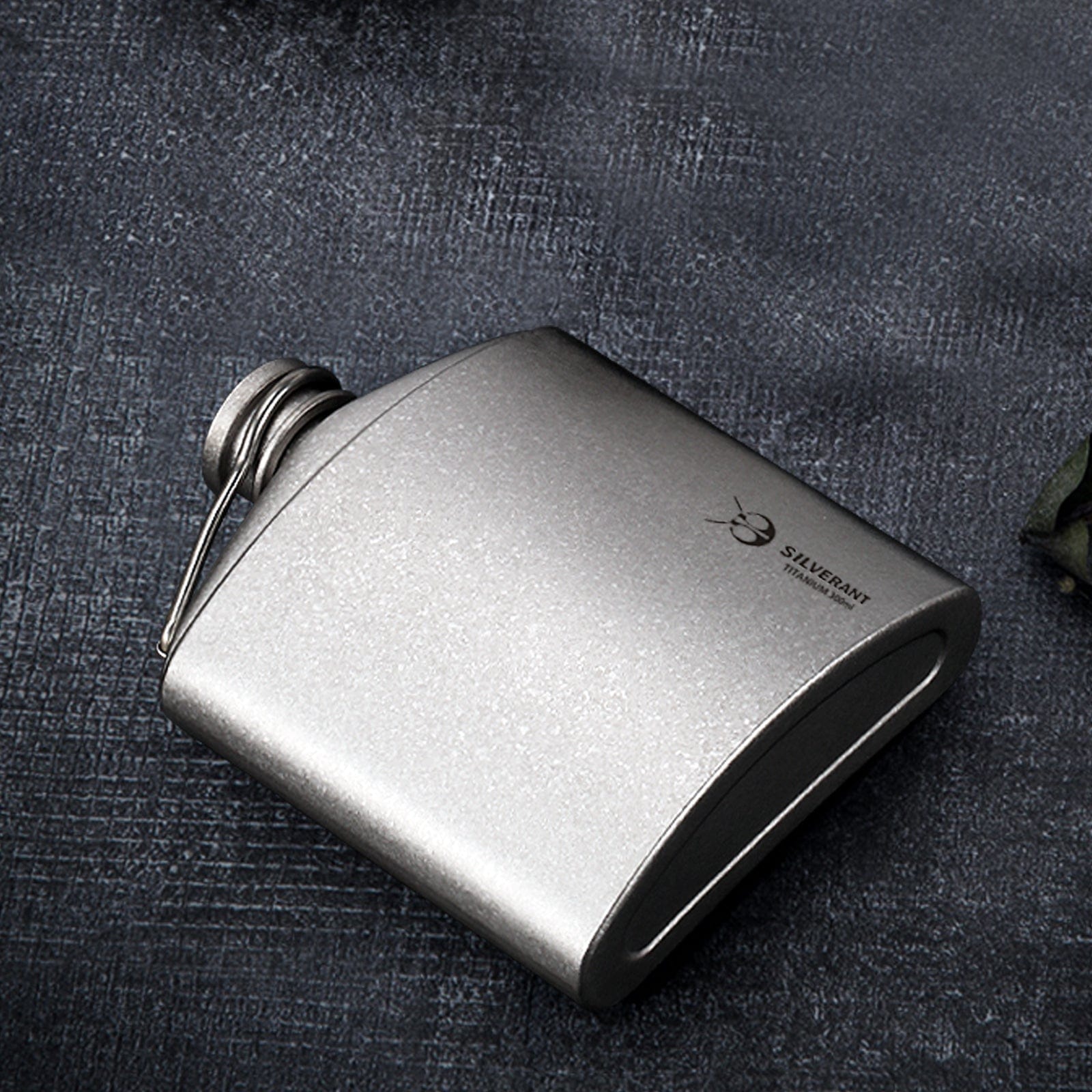 Titanium Hip Flask & Funnel 300ml/10.5 fl oz SilverAnt Outdoors