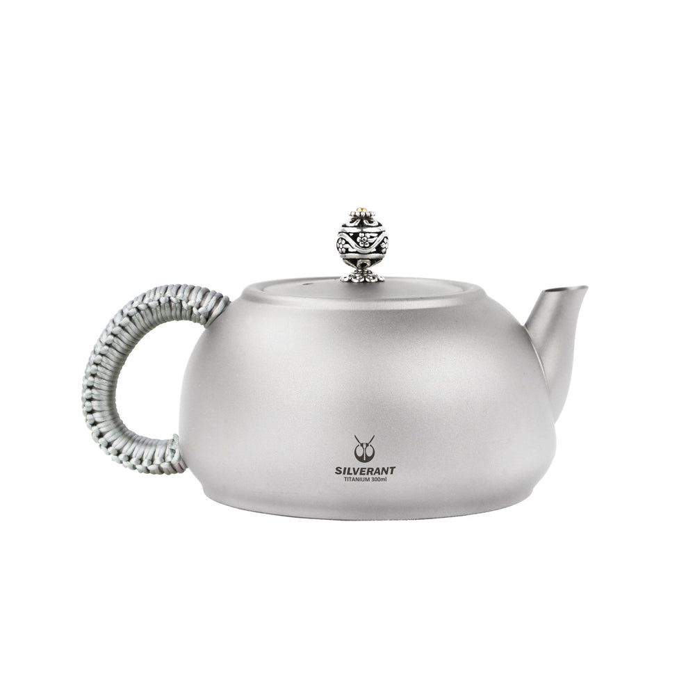 https://silverantoutdoors.com/cdn/shop/products/silverant-outdoors-ultralight-titanium-teapot-traditional-tea-set-33451321131186_1000x.jpg?v=1654749084