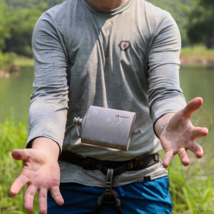 
                  
                    SilverAnt Outdoors Titanium Hip Flask & Funnel 220ml/7.74 fl oz Catching The Hip Flask Image 14
                  
                